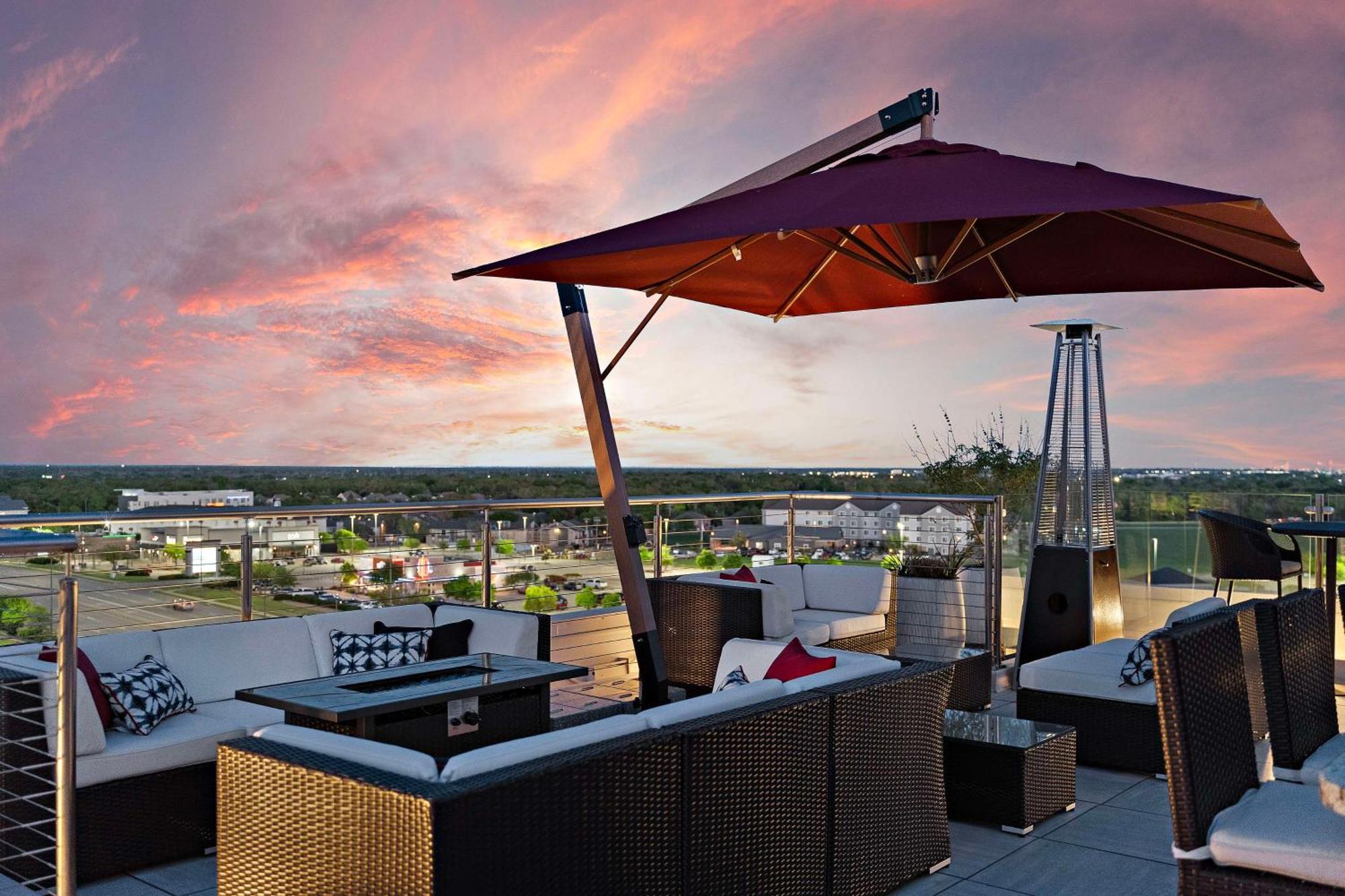 Hotel Hilton College Station & Conference Center Exterior foto