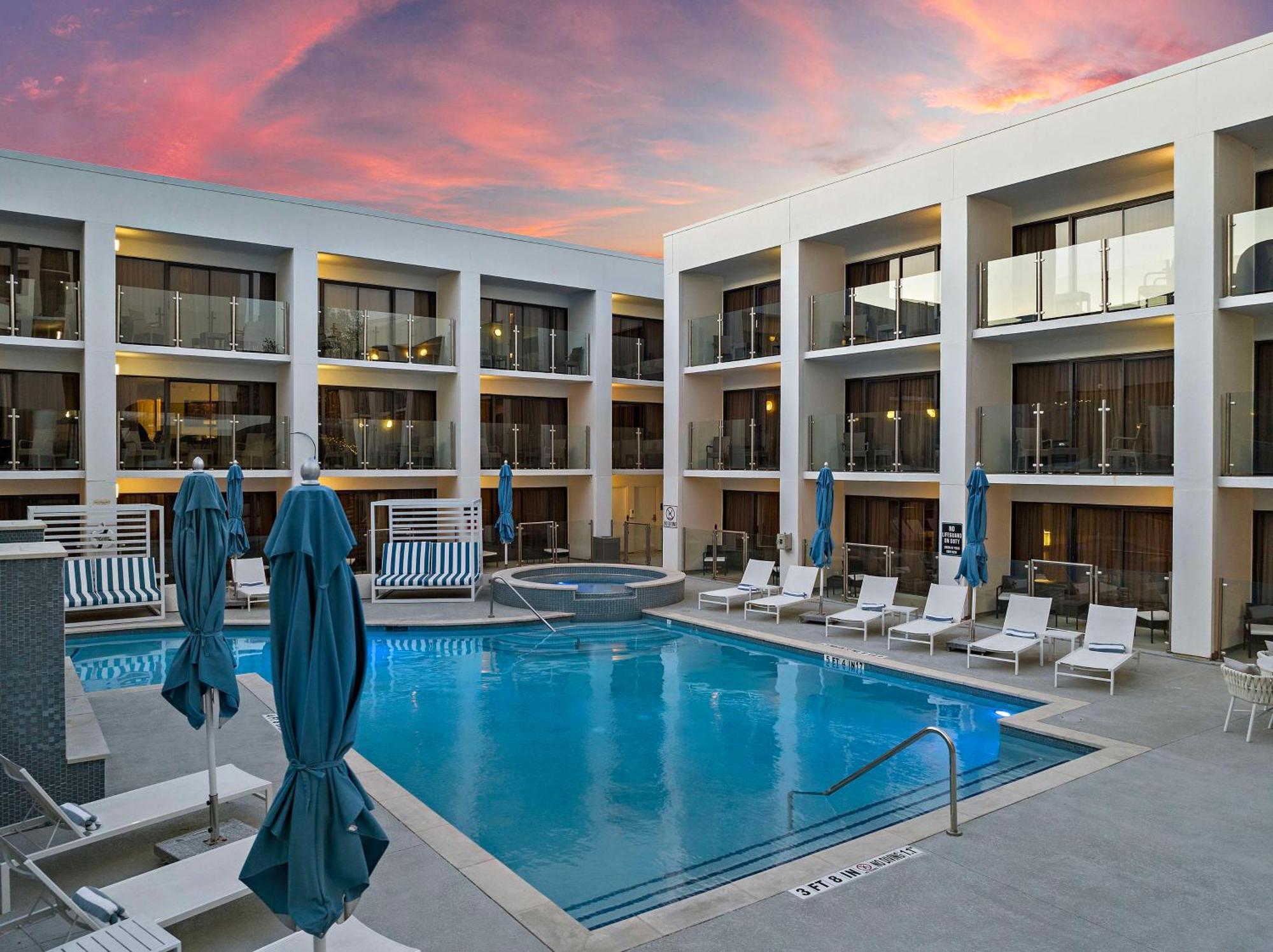 Hotel Hilton College Station & Conference Center Exterior foto